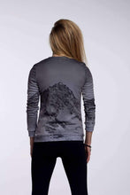 Load image into Gallery viewer, MEXICAN CAT Fitted Waist Sweater Women