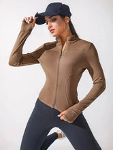 Load image into Gallery viewer, 2024 New Yoga Coat Short Sports Jacket WOMEN&#39;S Fitness Clothes
